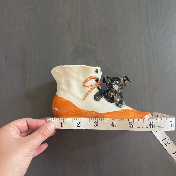 Vintage Shawnee Pottery Planter - Picture 7 of 7